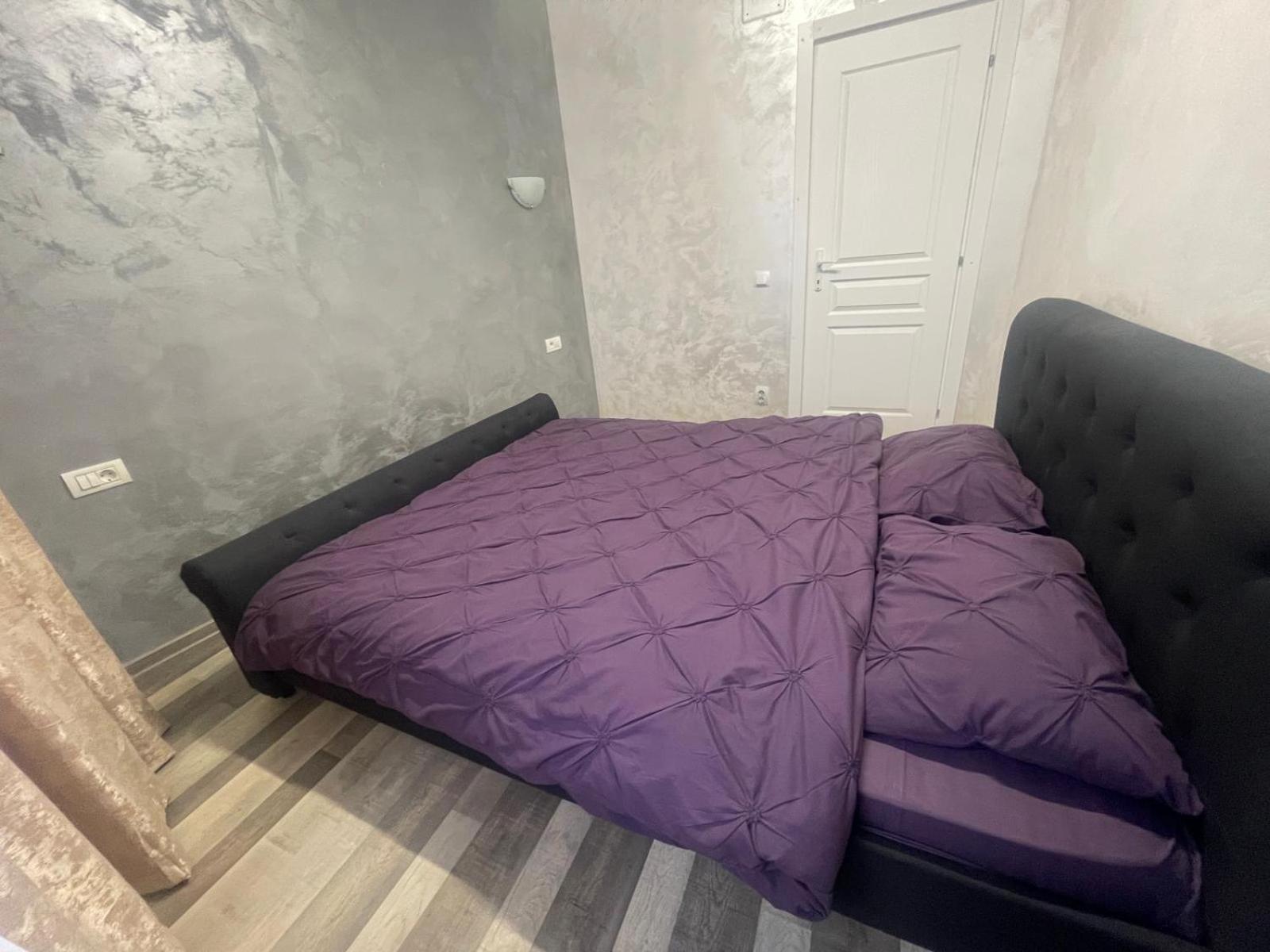 Suite Stay Яш Екстериор снимка